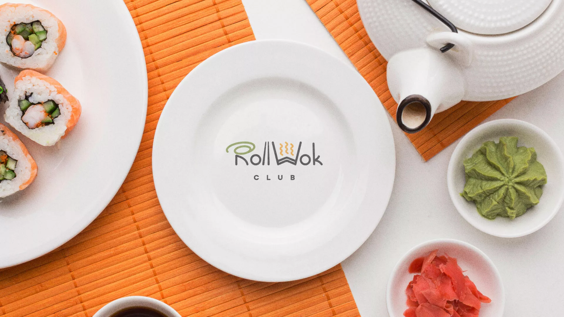 Разработка логотипа и фирменного стиля суши-бара «Roll Wok Club» в Ломоносове